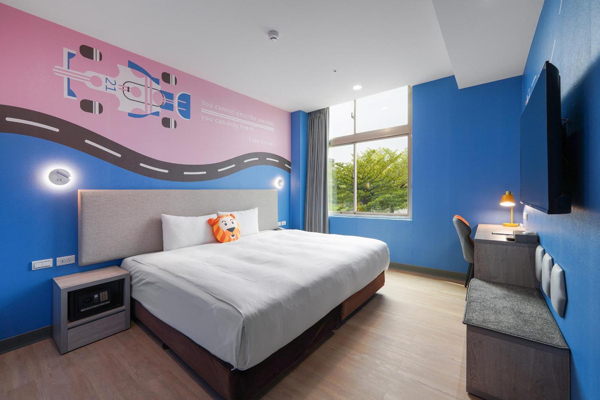 Holiday Garden Hotel Skm Park Kaohsiung Exterior foto