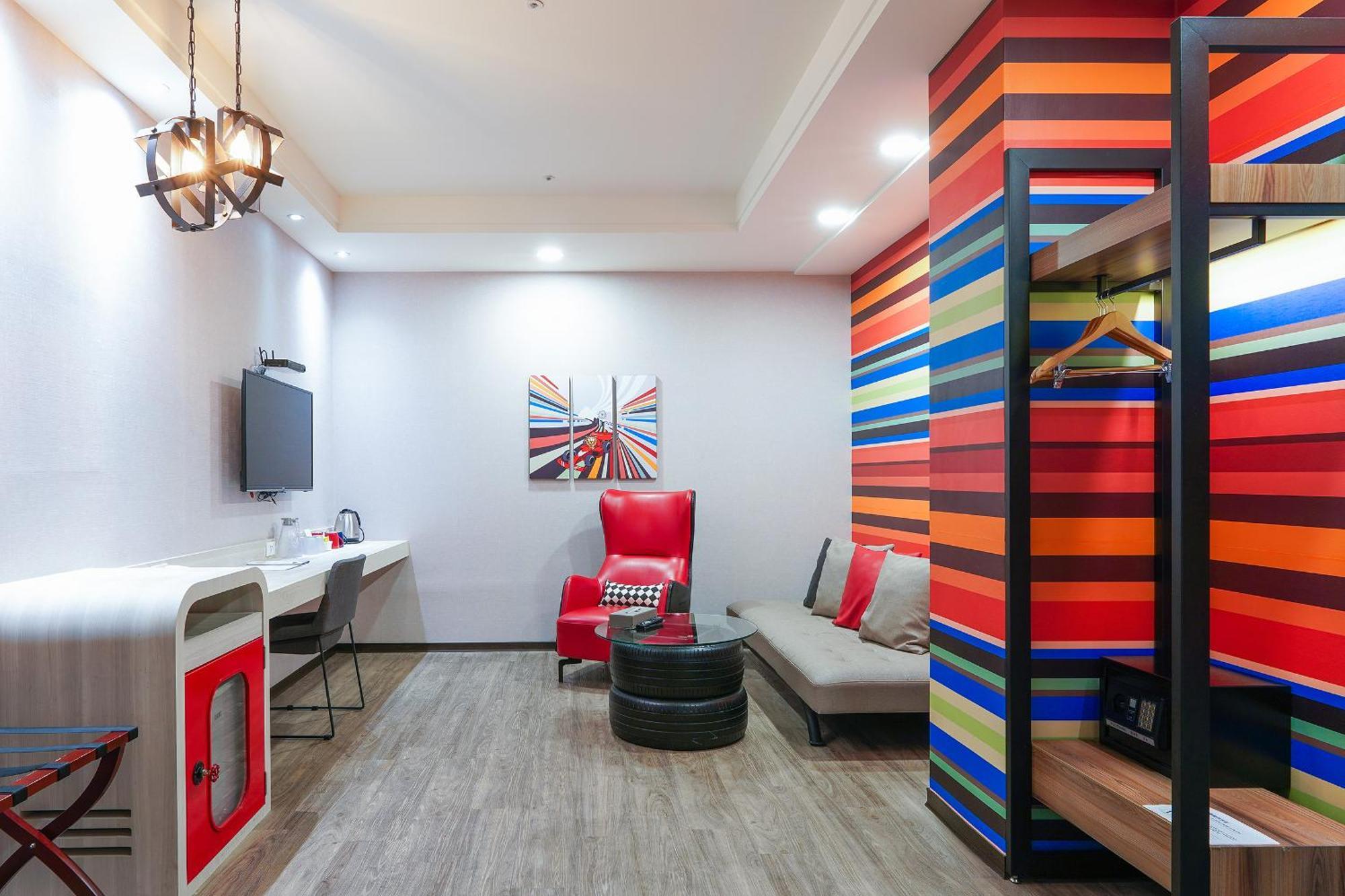 Holiday Garden Hotel Skm Park Kaohsiung Quarto foto